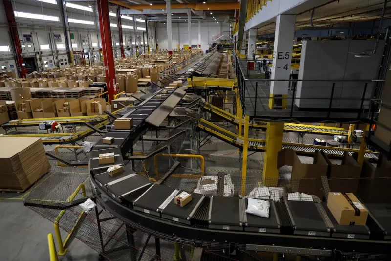 Amazon distribution center in Madrid