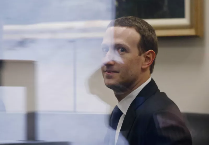 180410 marck zuckerberg reu.jpg