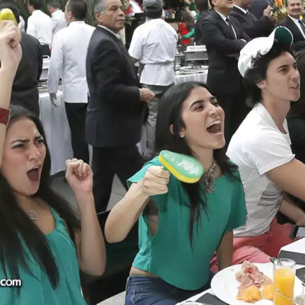 Romina Alcázar,Mercedes Alcázar,Mauricio Jaimes