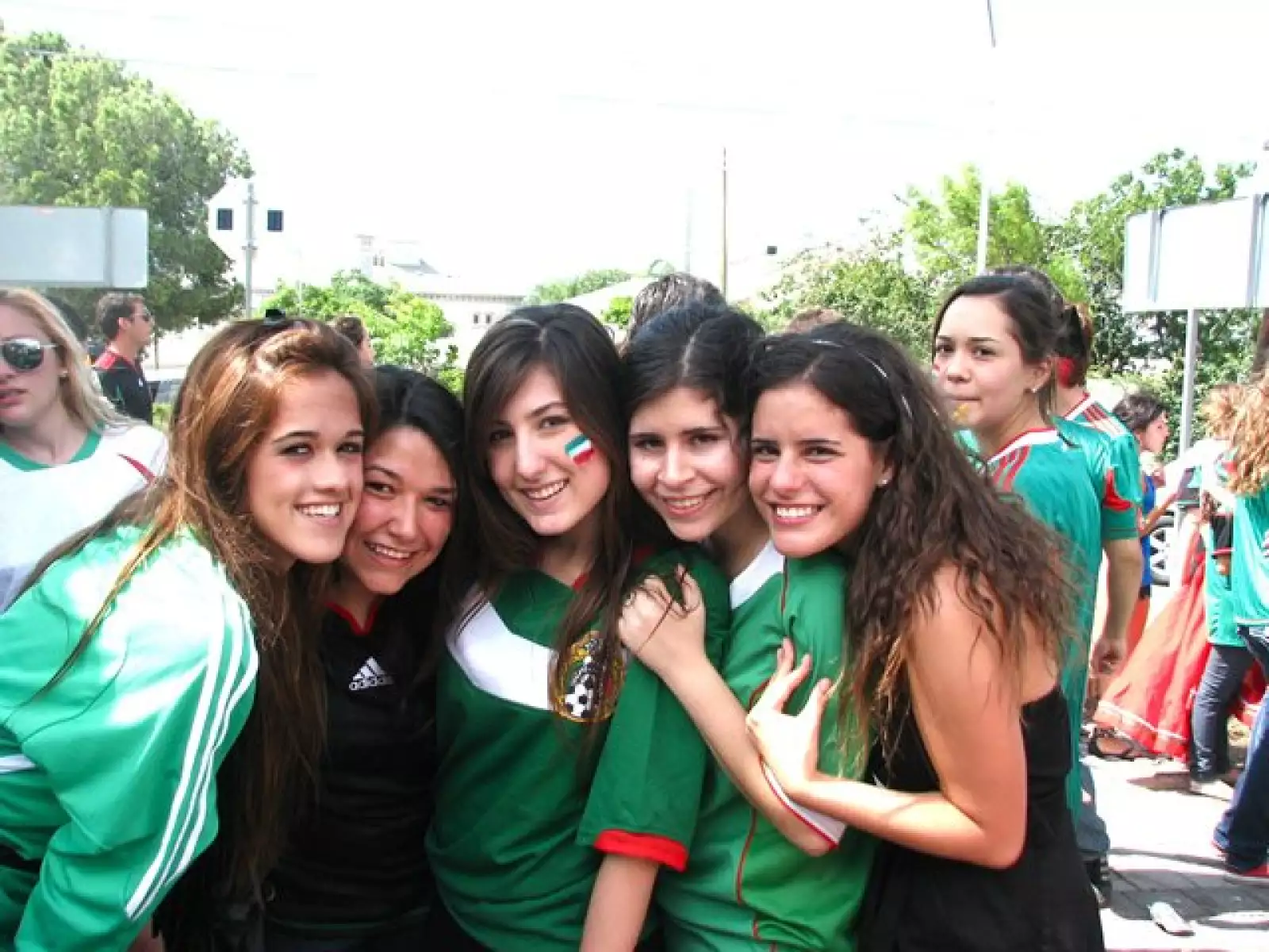 Fernanda Pérez-Caballero, Cristina Arredondo, Alejandra Rojas, Ivana Reyna, Stephy Álvarez