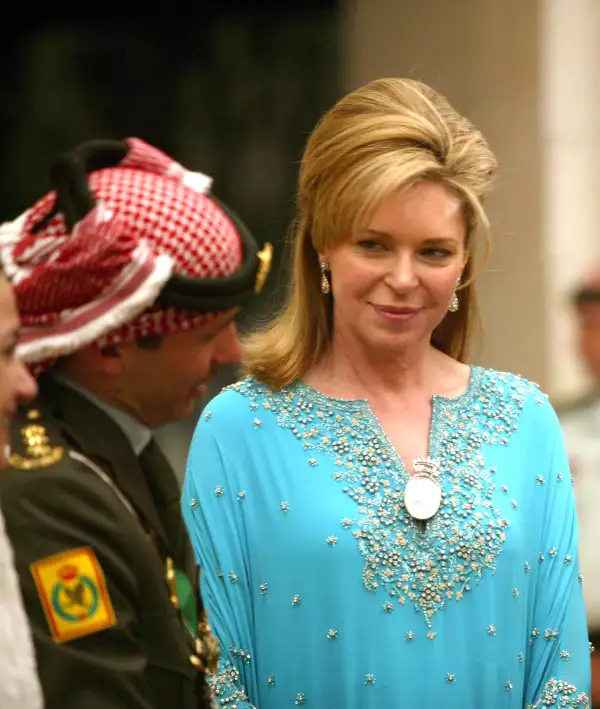 JORDANIAN CROWN PRINCE HAMZEH AND WIFE PRINCESS NOOR WEDDING CELEBRATION, AMMAN, JORDAN - 27 MAY 2004