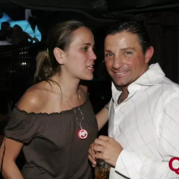 Jesús Manzano, Elena Corelo