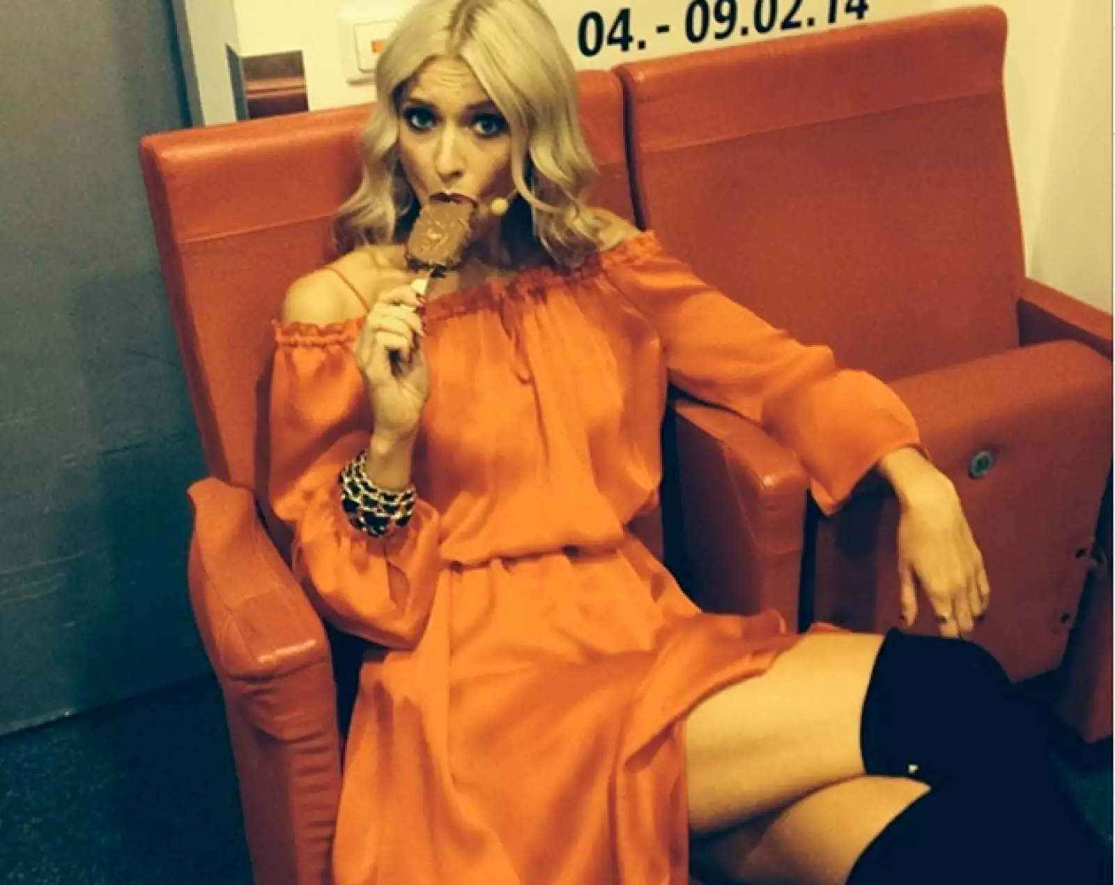 Instagram: @lenagercke.