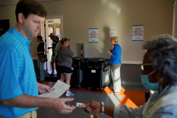 Georgia voters cast their ballots for U.S. midterm elections