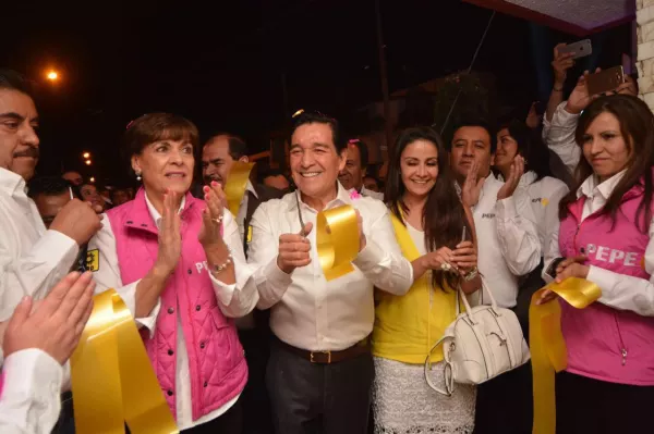 El abanderado del sol azteca, José Guadarrama, eligió la capital del estado para iniciar su búsqueda por la gubernatura.