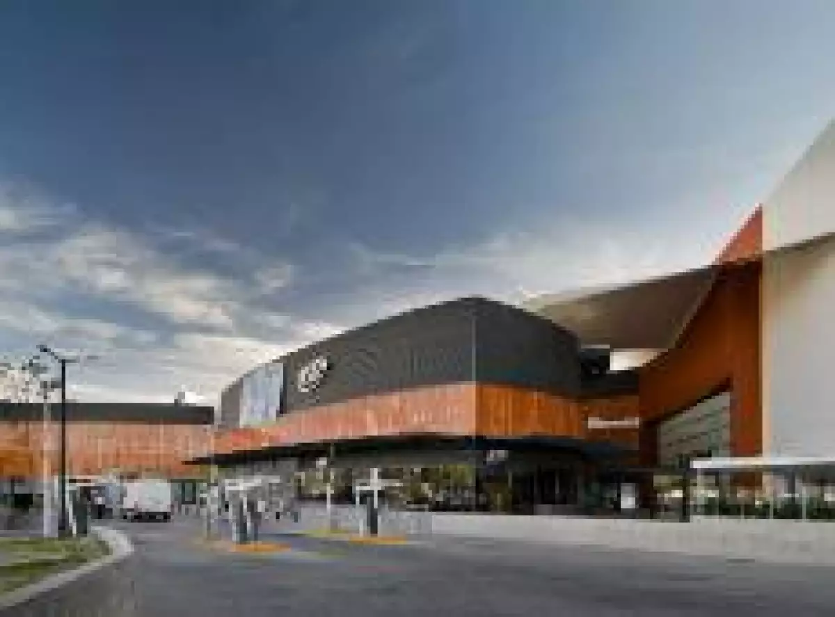 F Centro comercial Oblatos