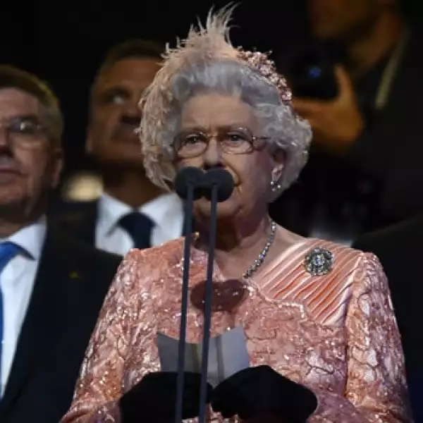 Isabel II ceremonia londres 2012