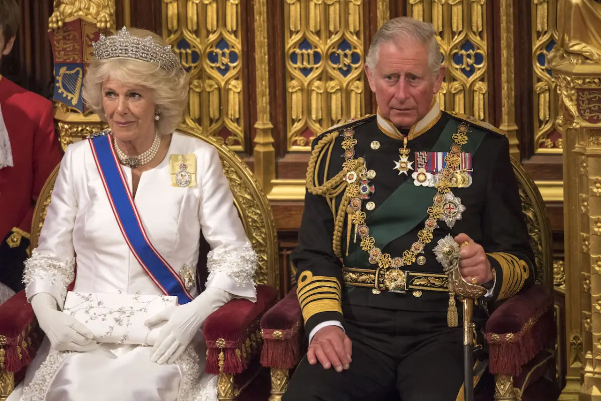 Reina consorte Camila y rey Carlos III
