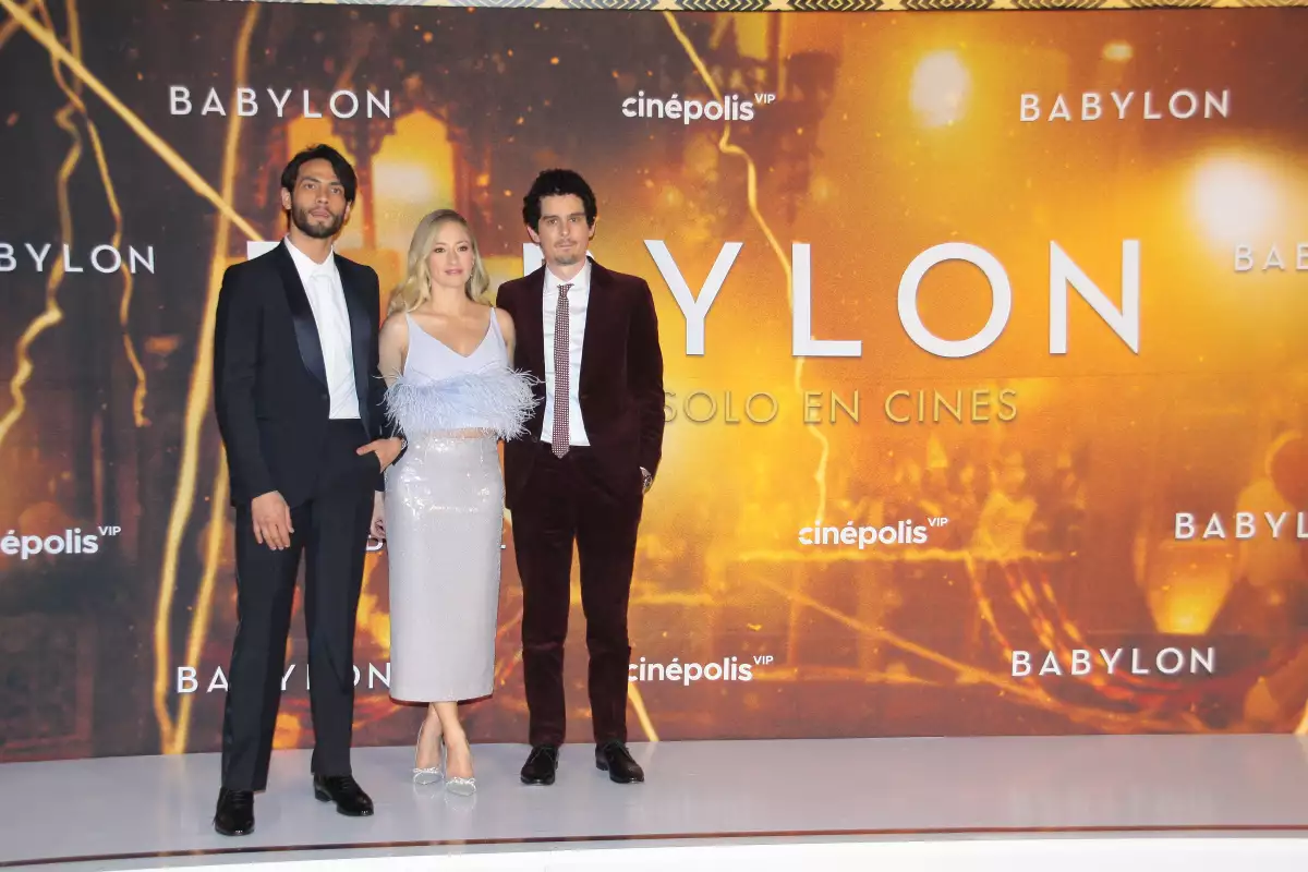 Diego Calva, Olivia Hamilton y Damien Chazelle