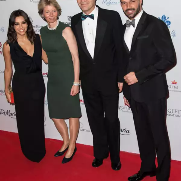 Eva Longoria, Aletta Stas, Peter Stas y Ricky Martin.