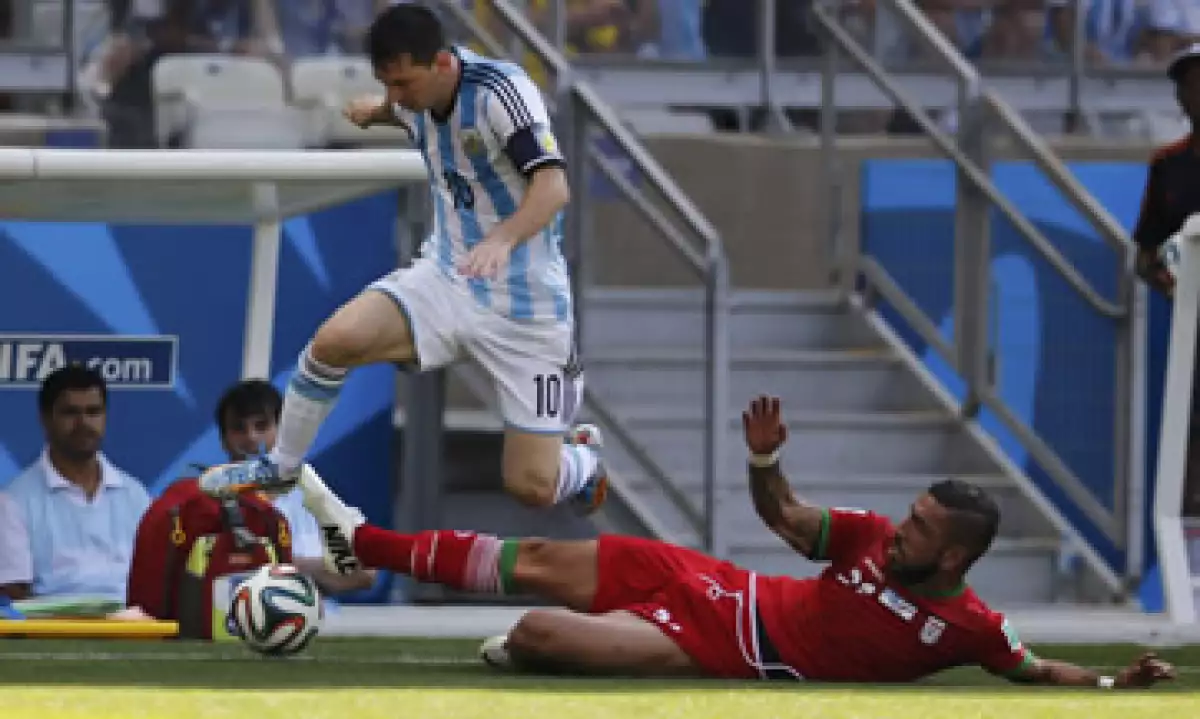 Lionel Messi tiene un valor de 164 mdd, de los cuales 25 mdd corresponden a su salario como jugador. (Foto: Reuters)