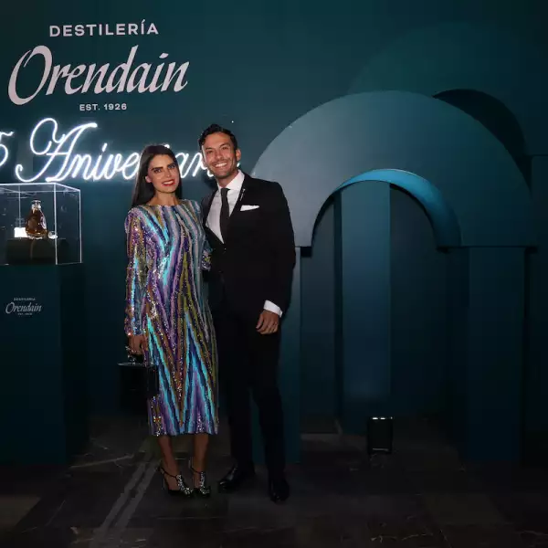 Ana Cuevas & Víctor Hugo.JPG