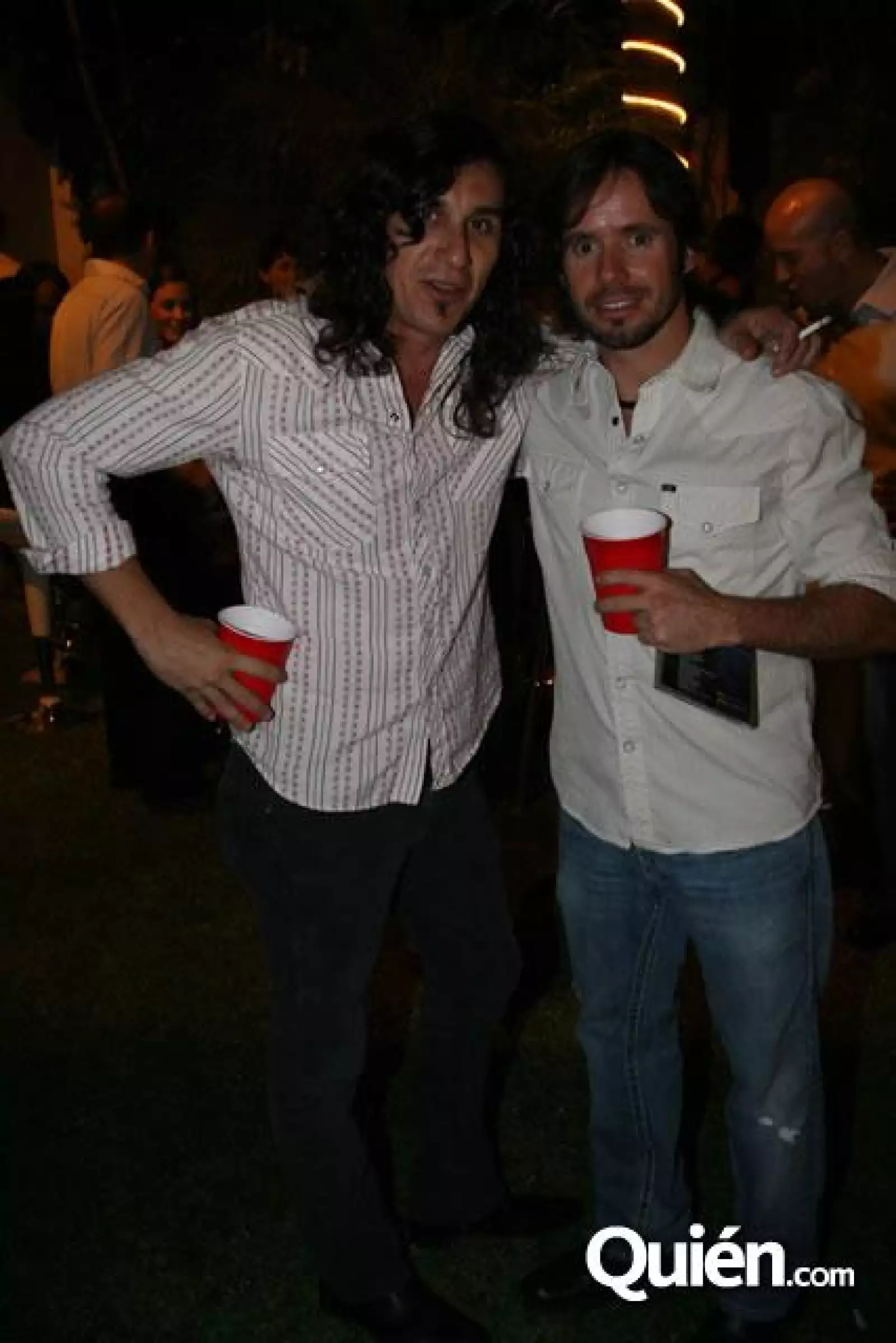 Fiesta de Fernando Lebrija por sus 2 diosas de plata