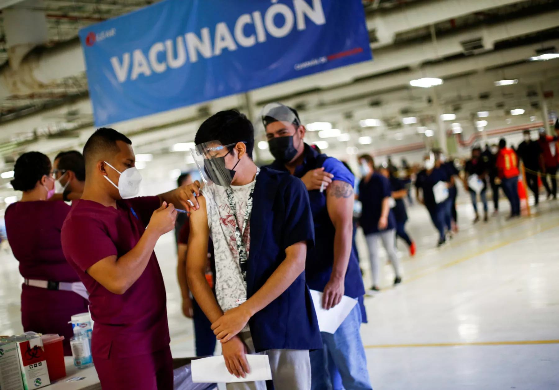 (Centro de vacunación contra Covid-19)