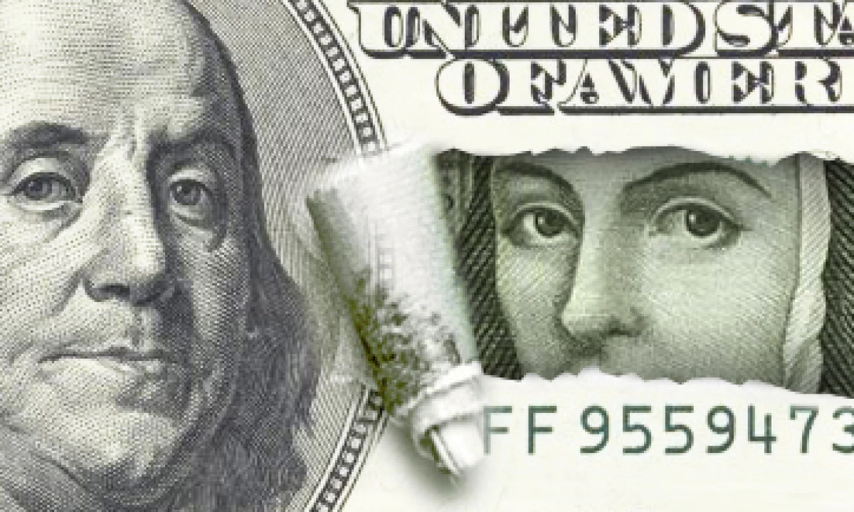 La inestabilidad económica del resto del mundo ha contribuido a la apreciación del tipo de cambio, el cual podría alcanzar los 12 pesos por dólar en los próximos días, prevén especialistas. (Foto: Especial)