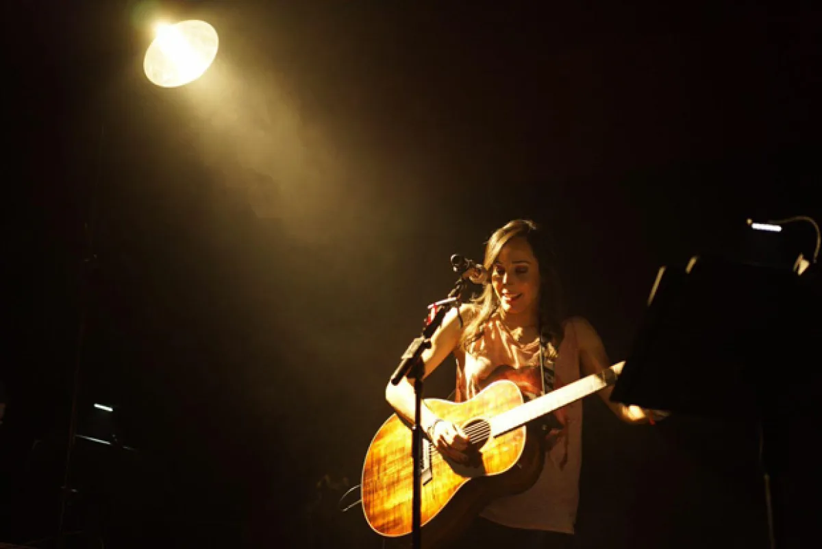 Las historias detrás de sus canciones serán un fuerte de su show.