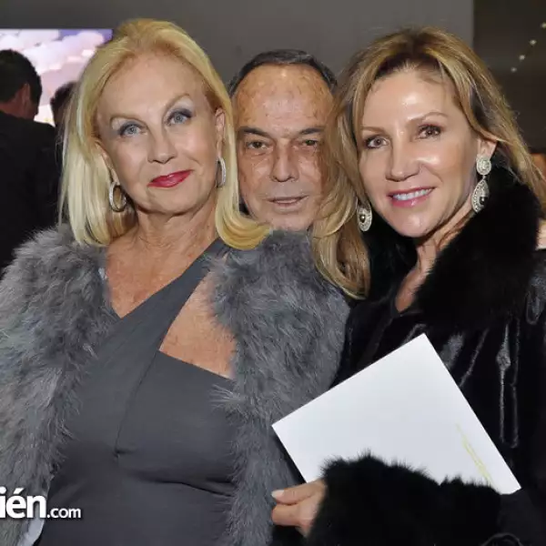 Guadalupe y Carlos Ramos Cárdenas y Verónica Serrano