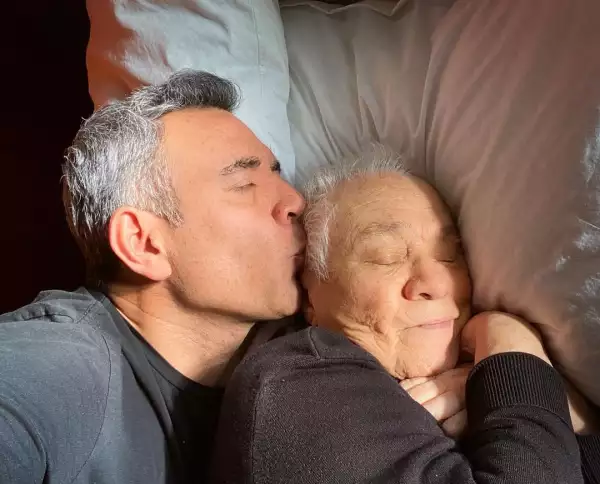 muere-mama-hector-sandarti.jpg