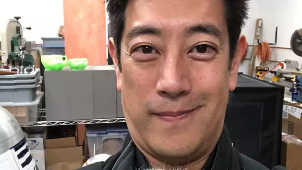 Grant Imahara.