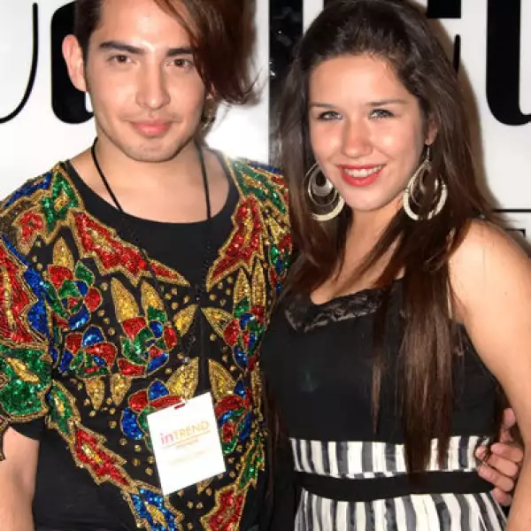 Roberto Onava y Natasha Toucher