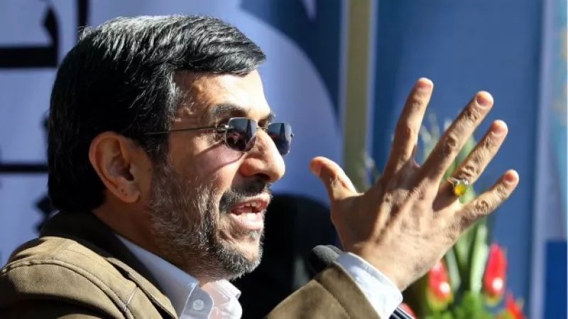 el presidente de iran conmemora el aniversario de la revolucion islamica