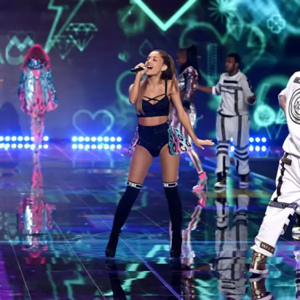 Ariana Grande.