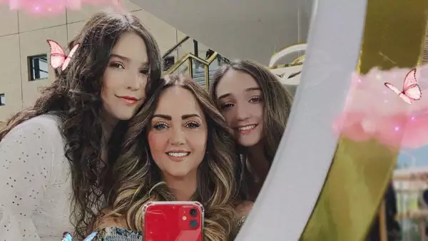 Mía Rubín, Andrea Legarreta y Nina Rubín.