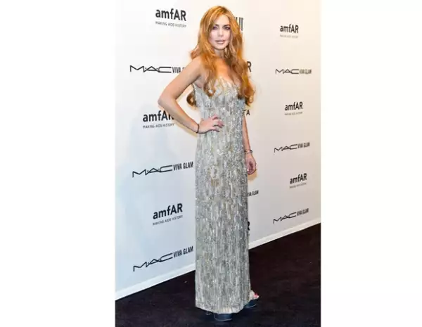 Así lució Lohan en la gala del amFAR.