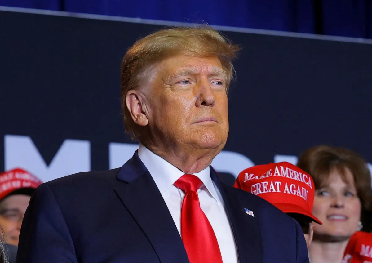 El expresidente de los Estados Unidos y candidato presidencial republicano Donald Trump asiste a un evento de campaña en Manchester, New Hampshire, Estados Unidos, el 27 de abril de 2023.