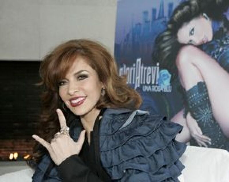 La cantante reveló que contrajo nupcias con su novio Armando Gómez, padre de su hijo Miguel Armando, en Texas.