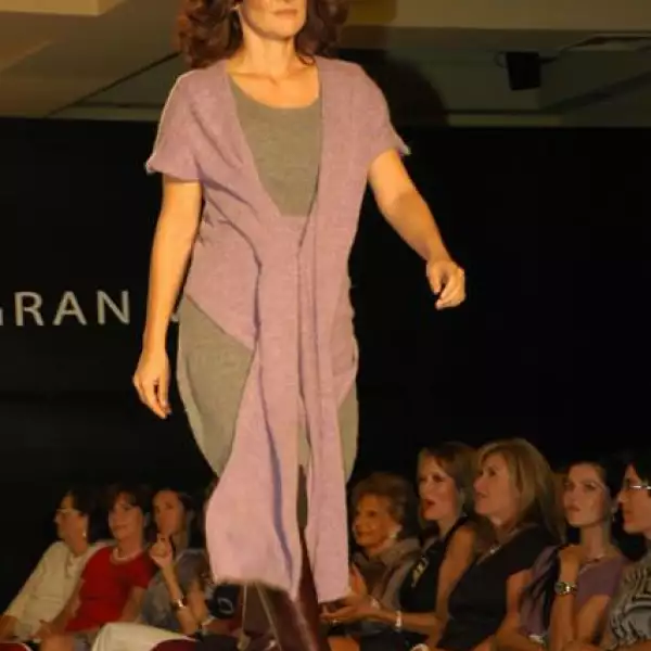 Desfile Elda Watanabe