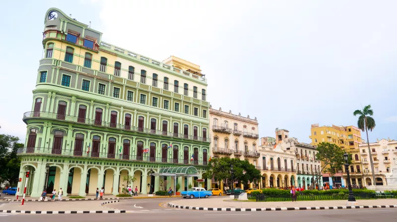 Hotel Saratoga, Cuba