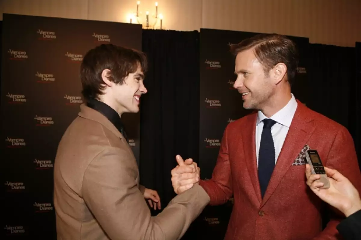 Steven McQueen y Matt Davis demostraron el gran cariño que se tiene todo el elenco.