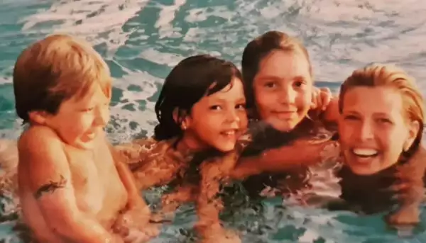 Emiliano, Beatriz y Natasha Moctezuma Pasquel con Beatriz Pasquel