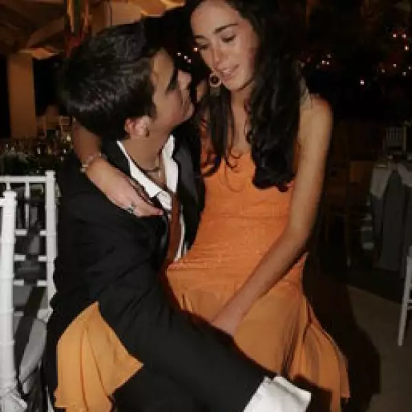 Carlos Martínez, Claudia Fernández