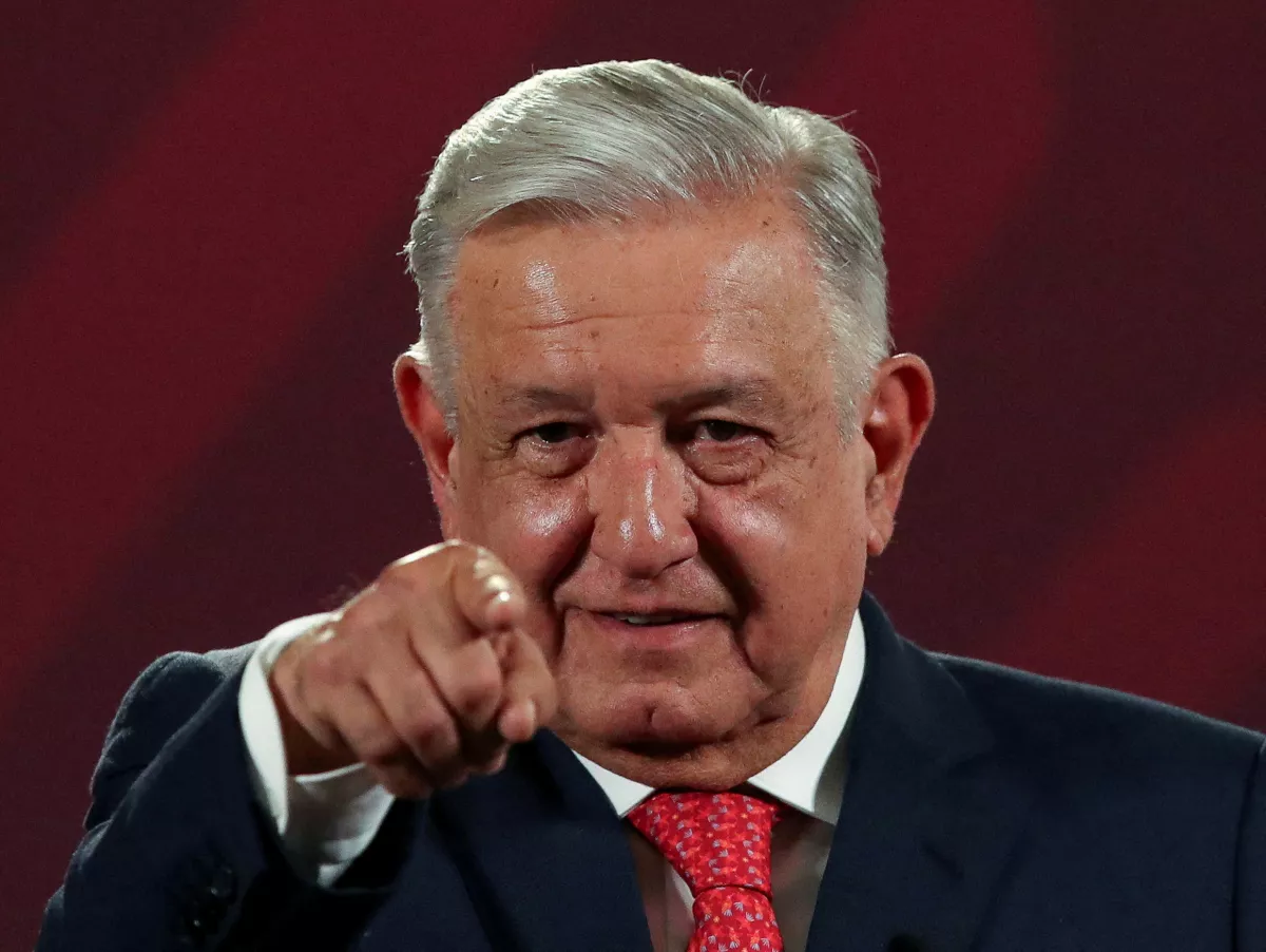 toma-tu-champoton-amlo