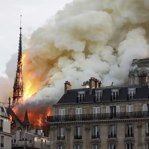 Incendio Notre Dame-15