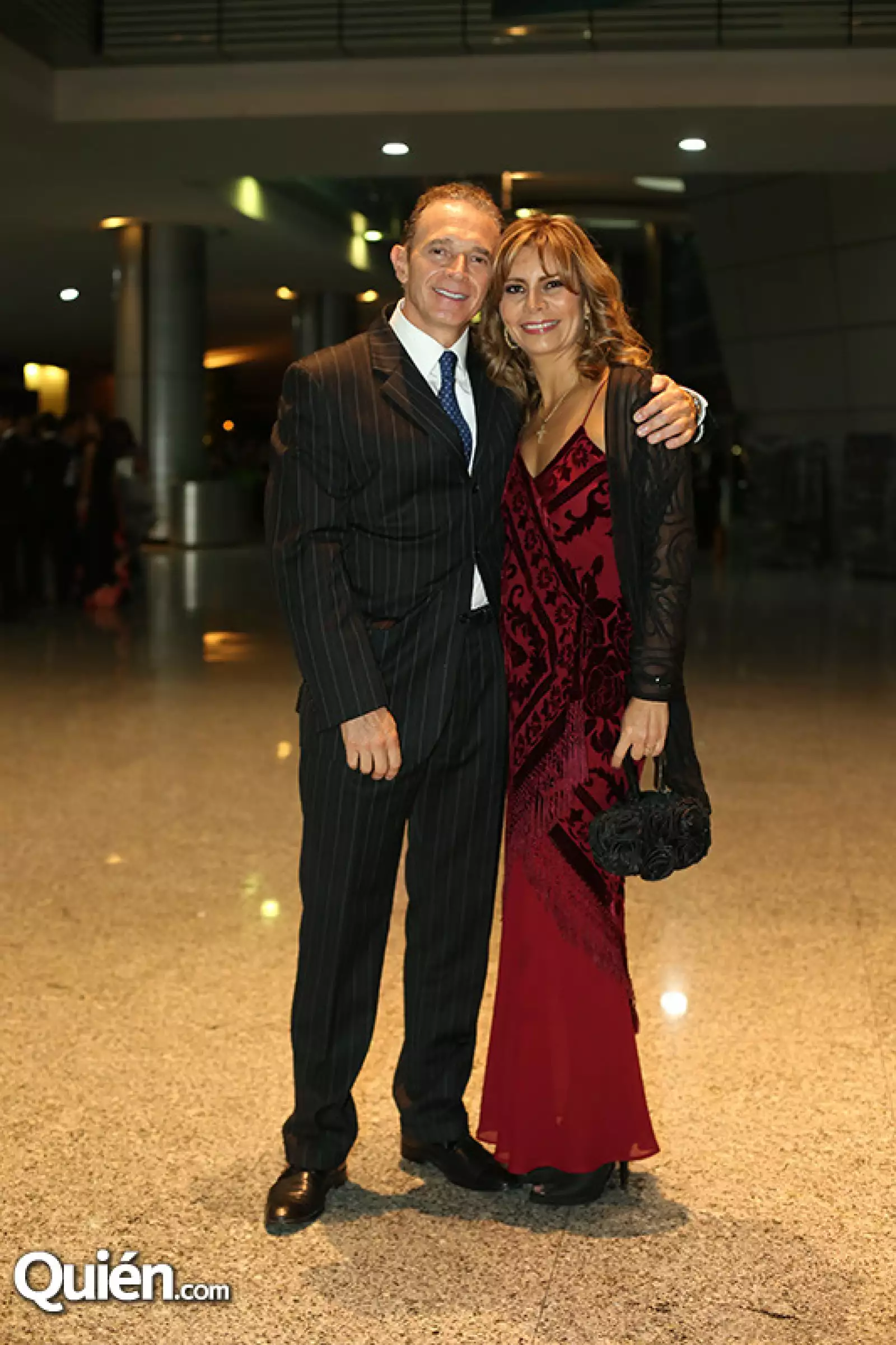 Luis Mariel,Adoración Mendoza