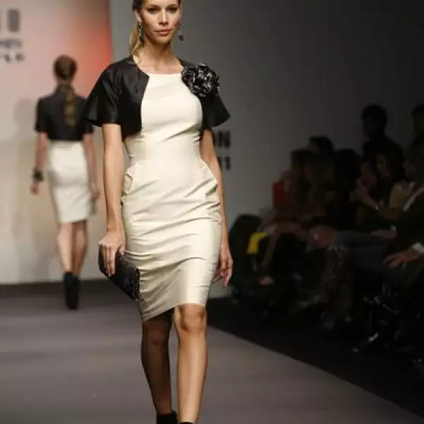 Desfile Pineda Covalin