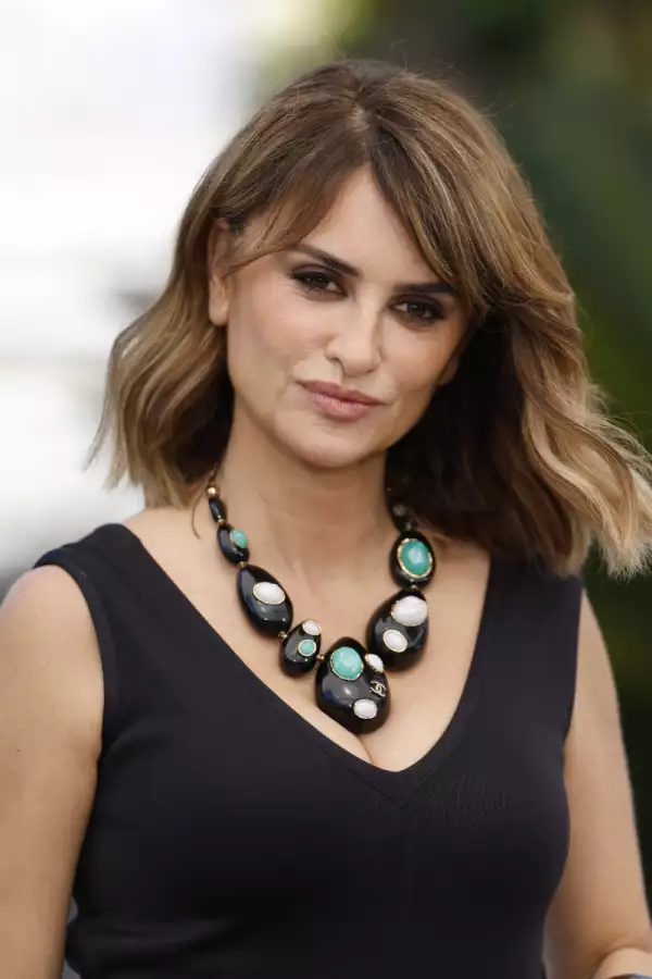Penélope Cruz en la premier y actividades de prensa de 'La Bola Negra' en el Festival de Cannes 2026