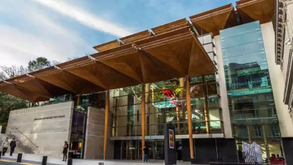 Auckland Art Gallery  10