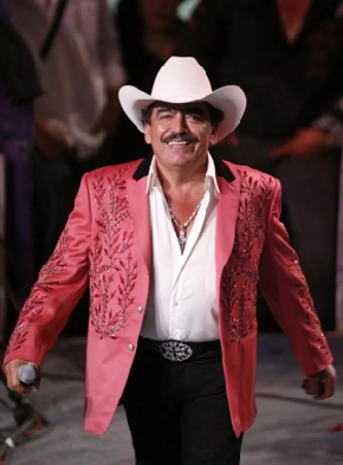 Sebastían Figueroa González fue asesinado a la entrada de un bar en Cuernavaca; en principio la PGJ de Morelos señaló que se trataba del cantante José Manuel Figueroa, después rectificó la información