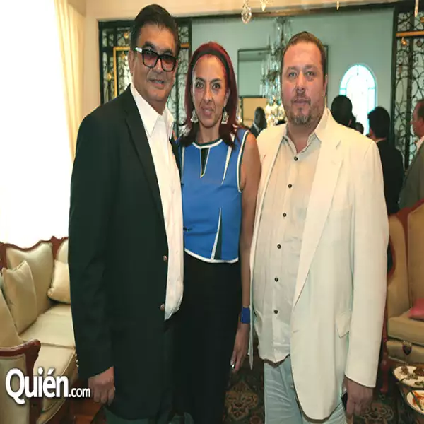 Gabriel Abud,Lucia Frausto,Joaquin Frausto