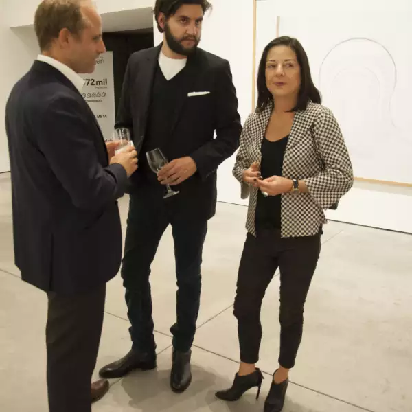 Coctel de la expo de Cándida Hoffer sobre México