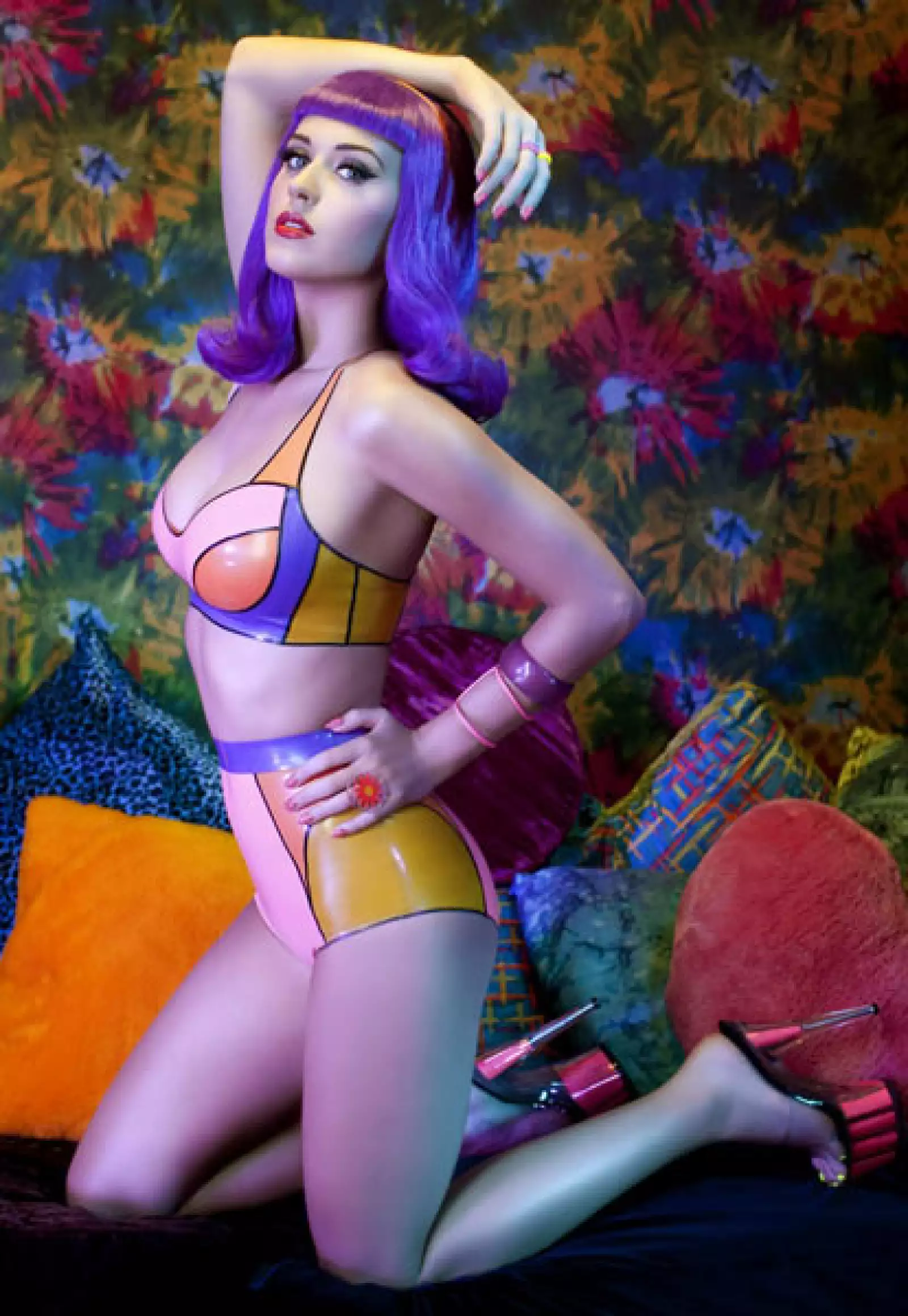 Katy siempre ha buscado destacar por su trajes.