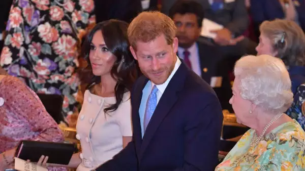 Meghan Markle, príncipe Harry y la reina Isabel II