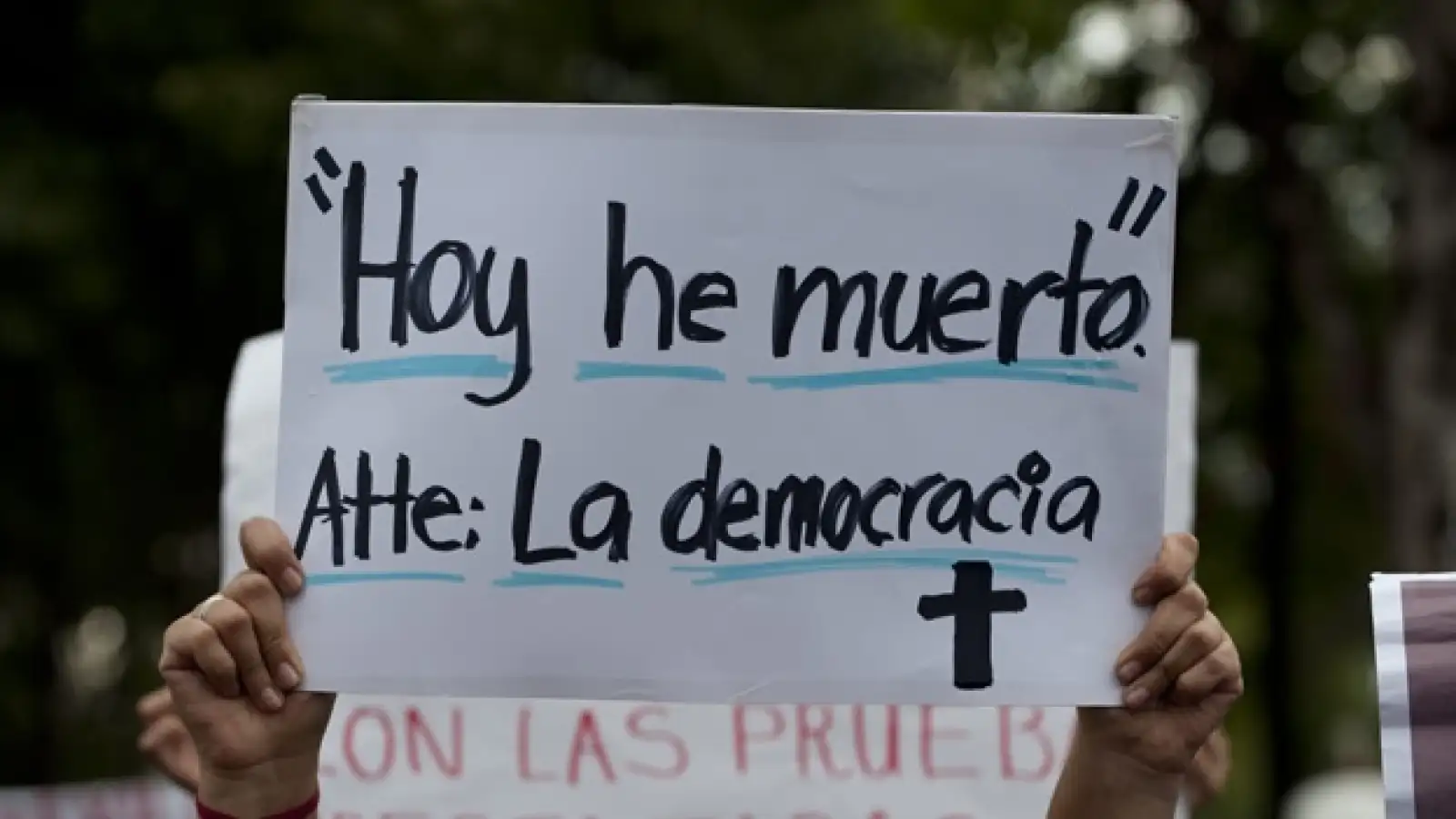 pancarta marcha funebre yosoy132