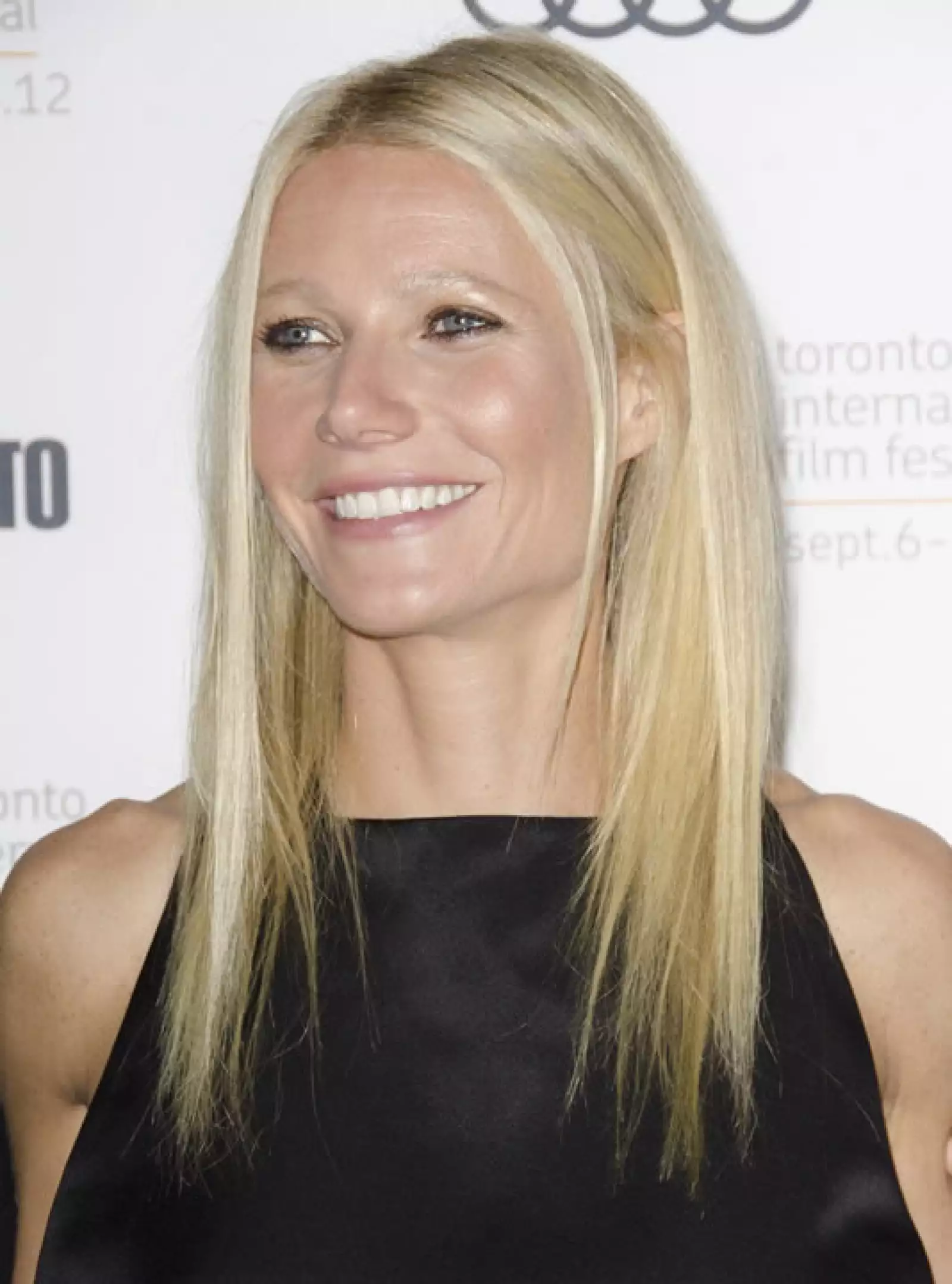 Gwyneth Paltrow anduvo muy sonriente.