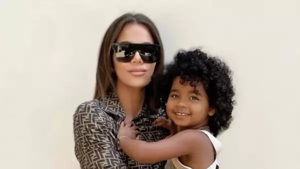Khloé y True