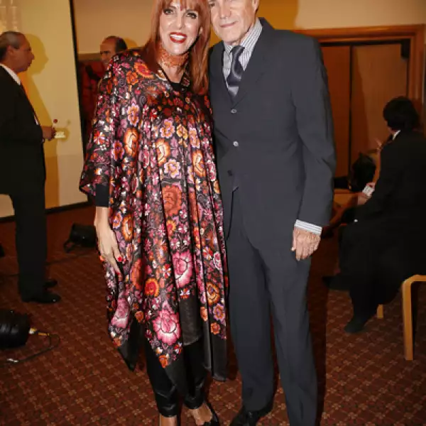 Adriana Landeros,Héctor Bonilla